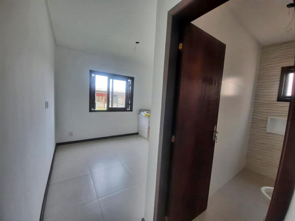 Casa à venda com 3 quartos, 96m² - Foto 11