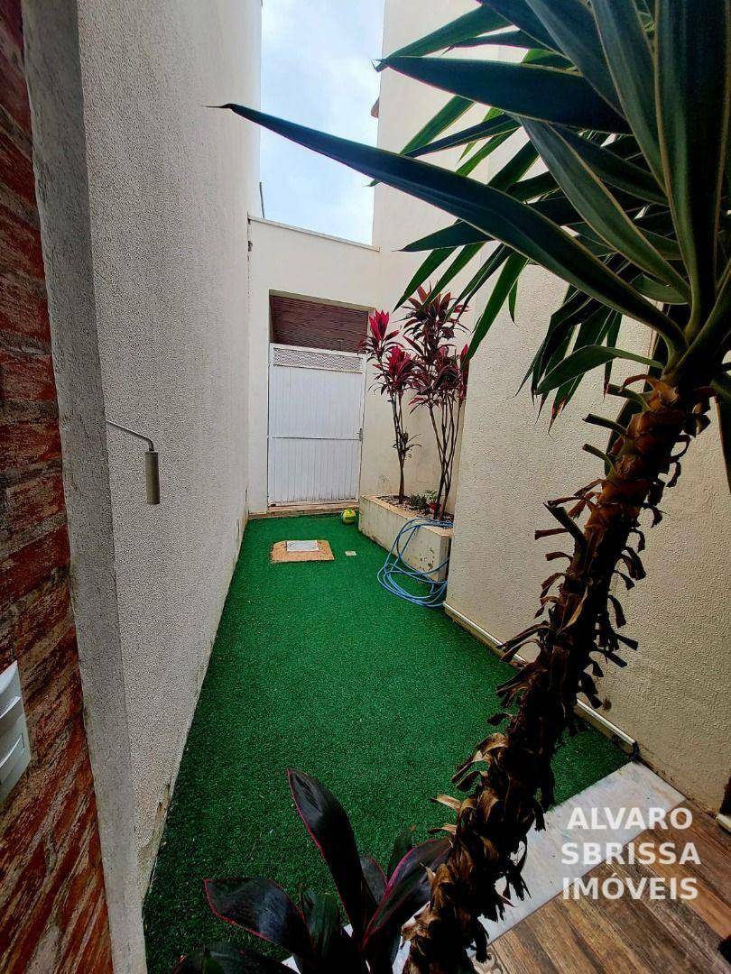 Casa de Condomínio à venda com 3 quartos, 162m² - Foto 4