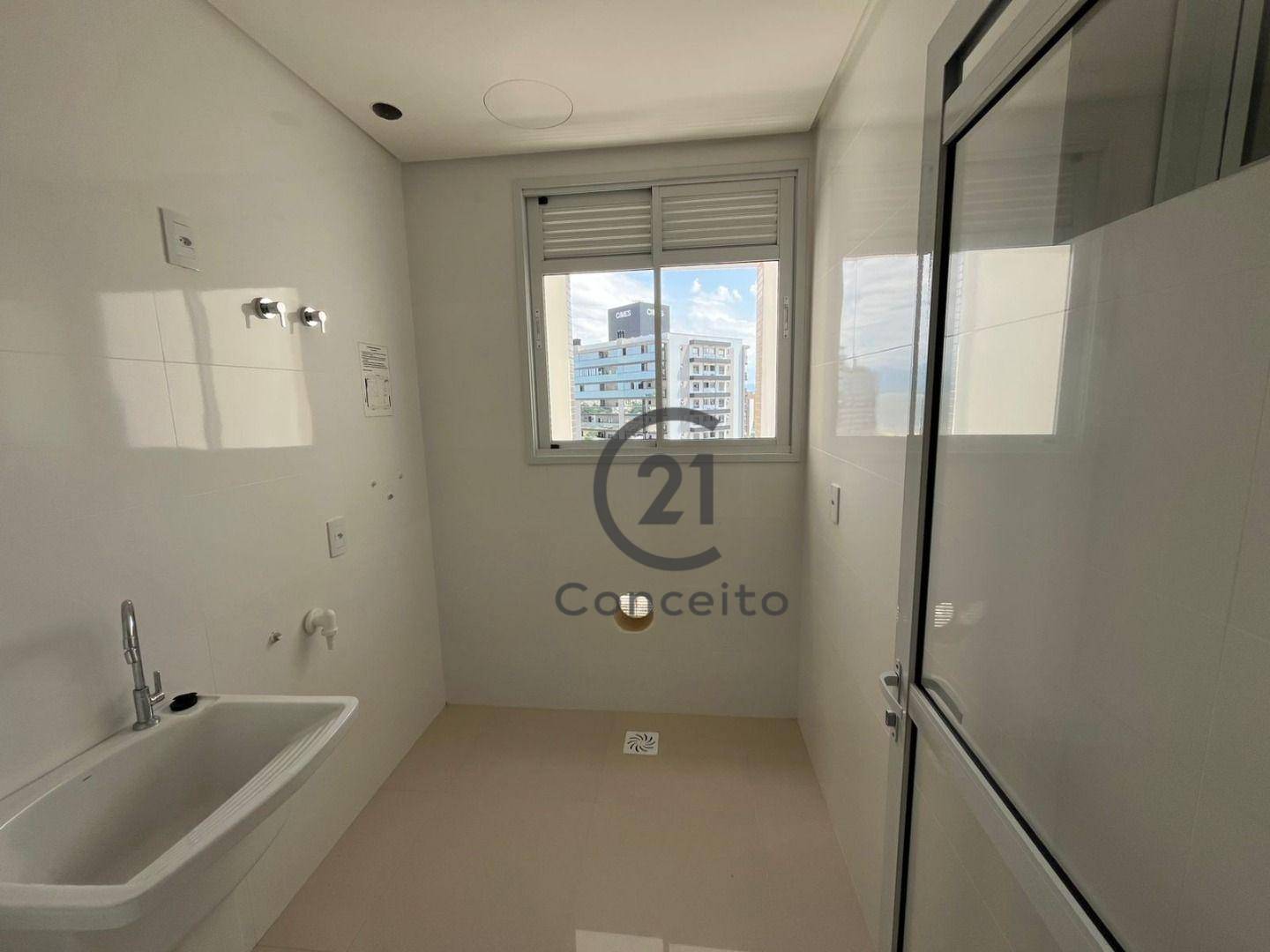 Apartamento à venda com 2 quartos, 96m² - Foto 4