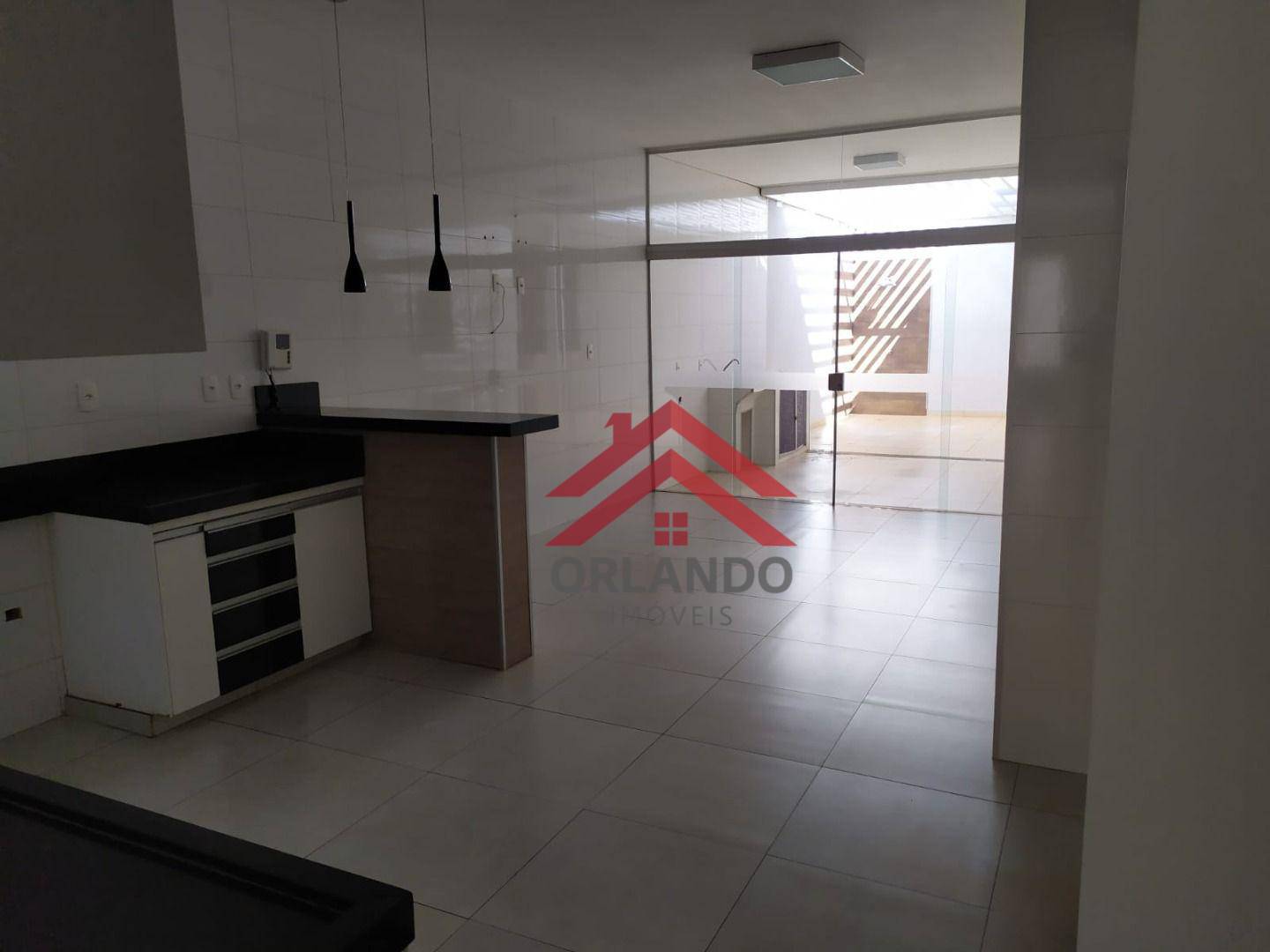 Casa à venda com 3 quartos, 208m² - Foto 7