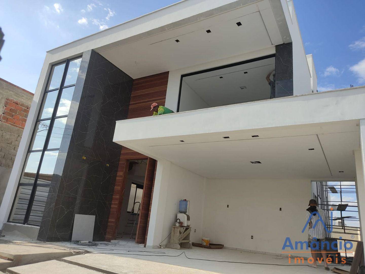 Casa de Condomínio à venda com 4 quartos, 231m² - Foto 1