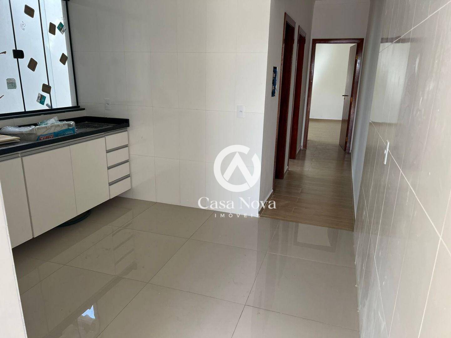 Casa à venda com 2 quartos, 65m² - Foto 4