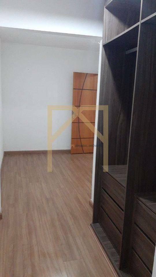 Casa à venda com 2 quartos, 68m² - Foto 16