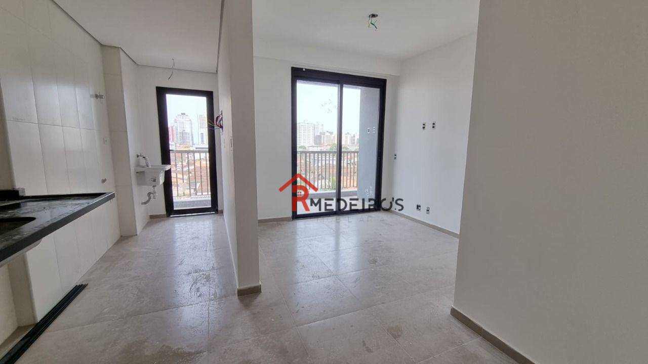 Apartamento à venda com 1 quarto, 45m² - Foto 2