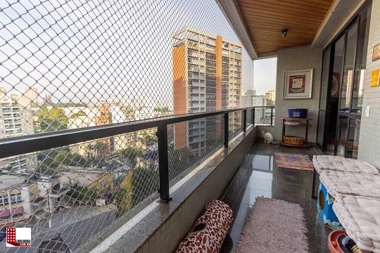 Apartamento à venda com 4 quartos, 190m² - Foto 1