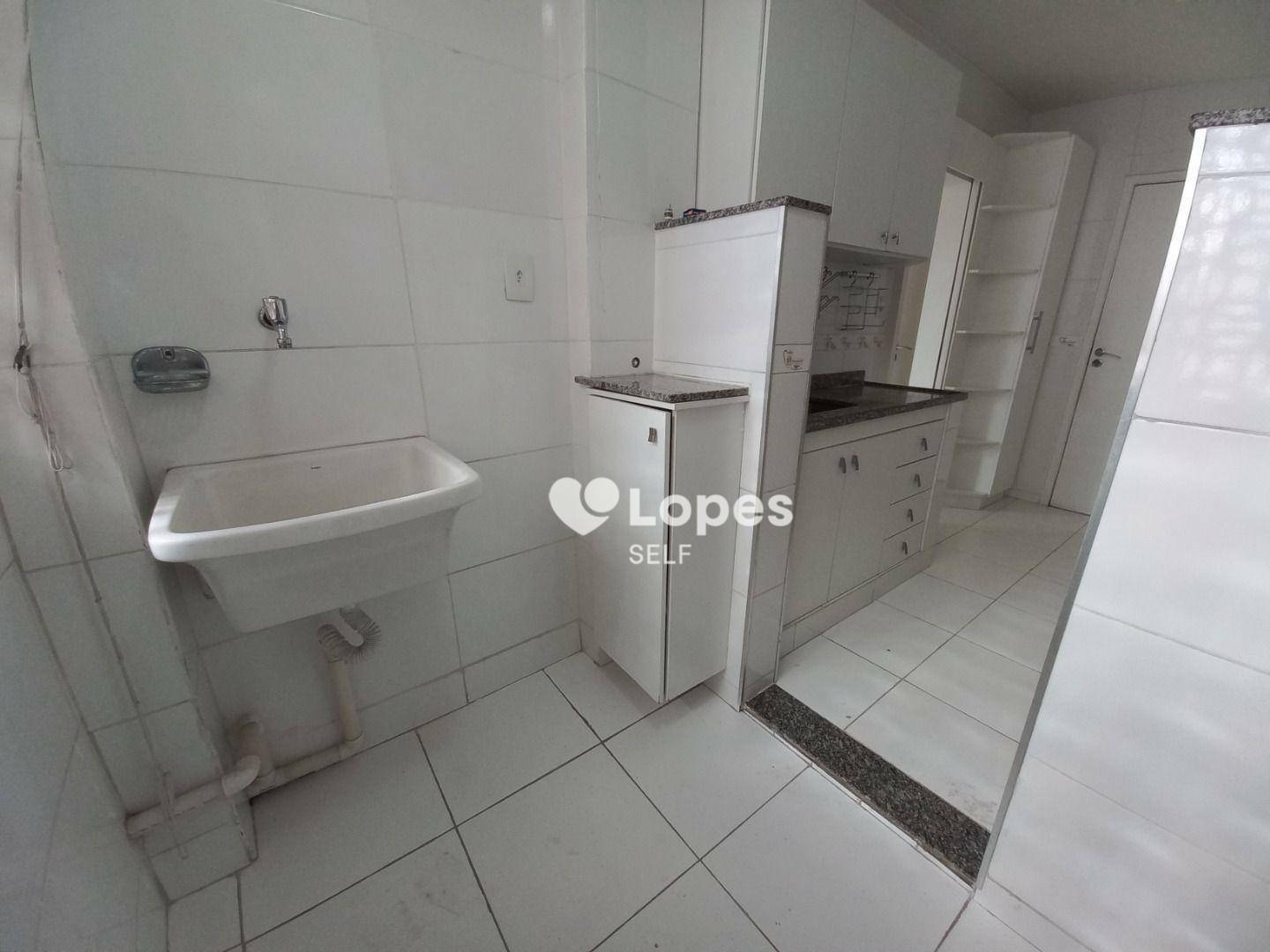 Apartamento à venda com 2 quartos, 75m² - Foto 12