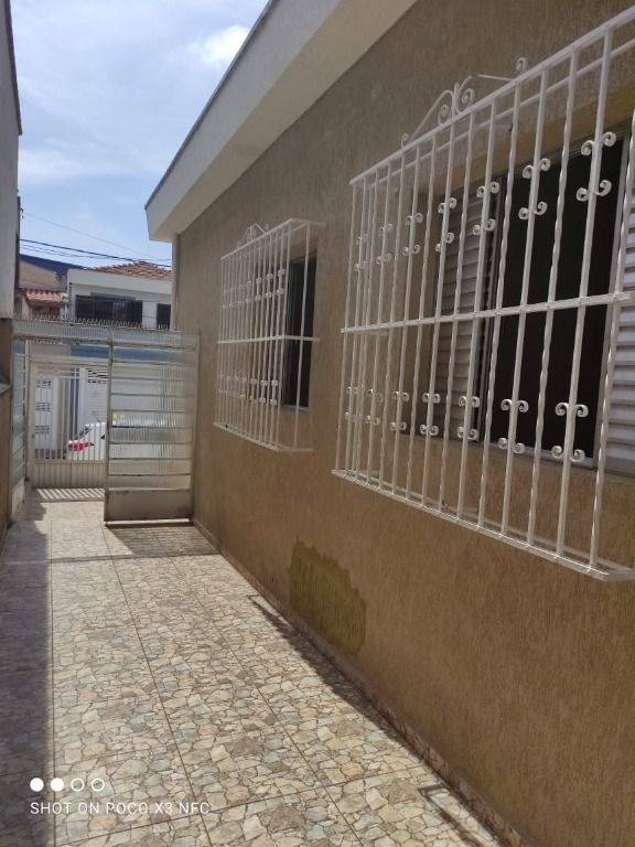 Casa à venda com 2 quartos, 189m² - Foto 1