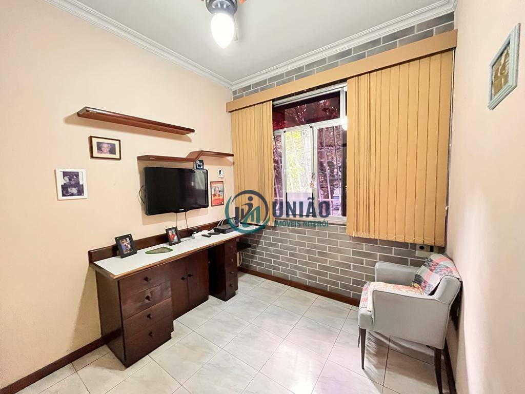 Apartamento à venda com 3 quartos, 100m² - Foto 13