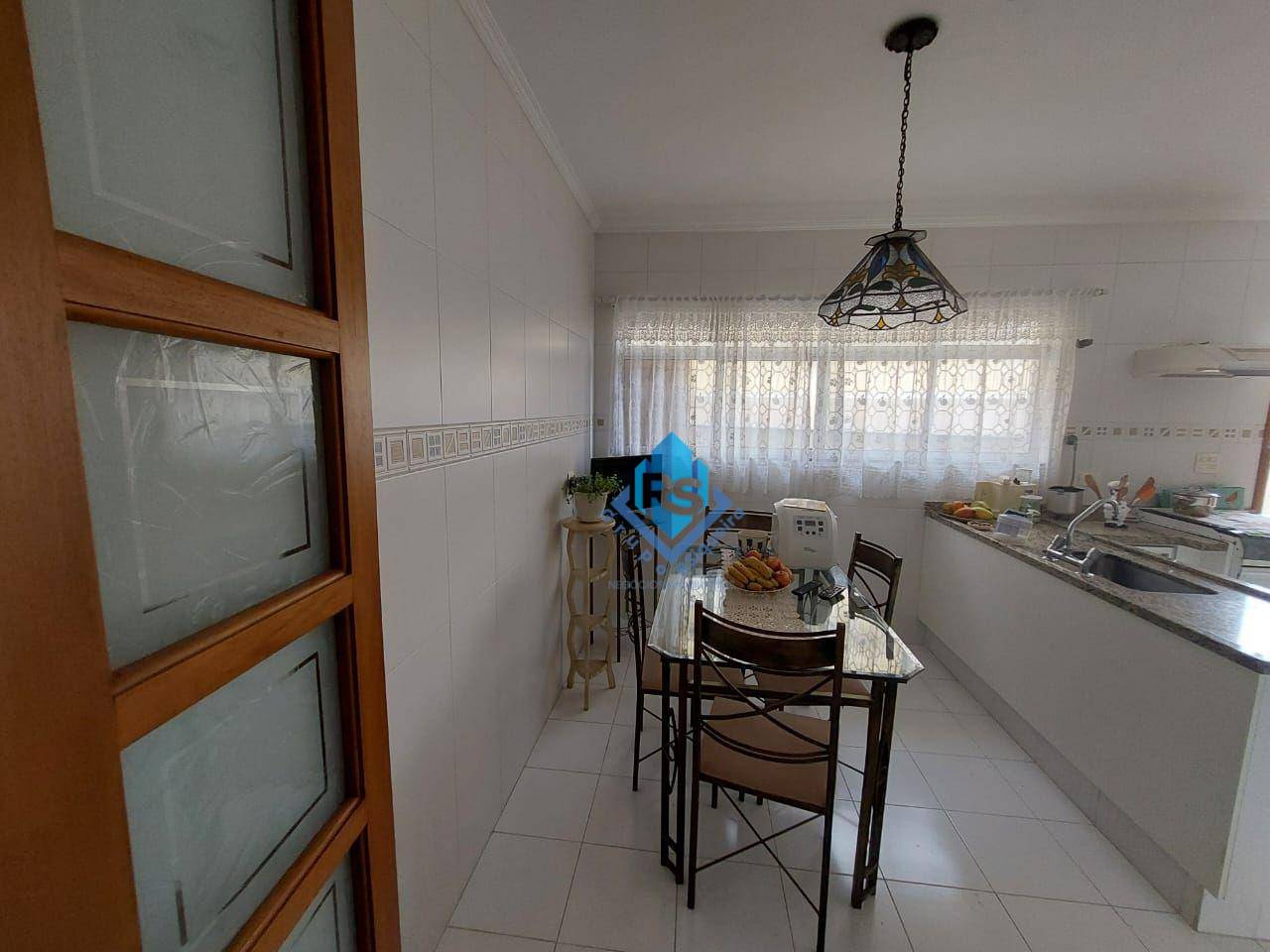 Casa à venda com 4 quartos, 201m² - Foto 15