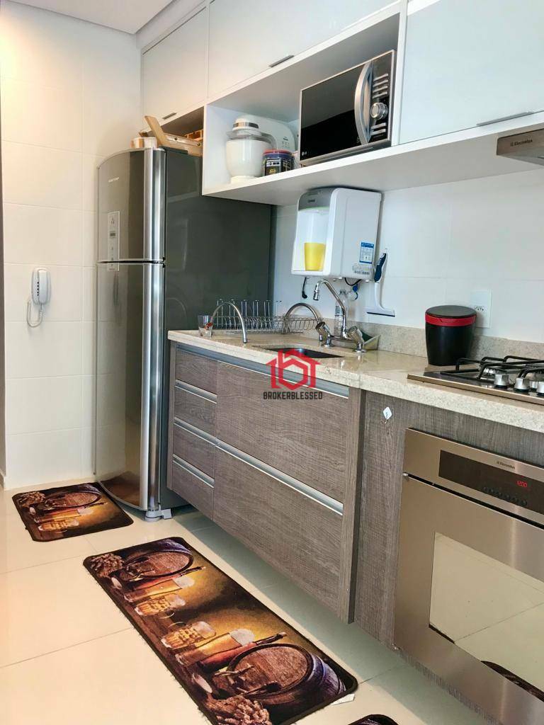 Apartamento à venda com 3 quartos, 116m² - Foto 10