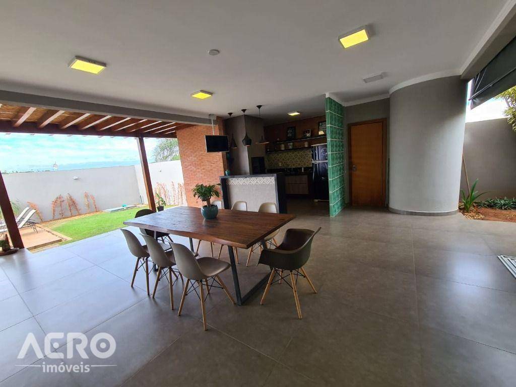 Casa de Condomínio à venda com 3 quartos, 330m² - Foto 6