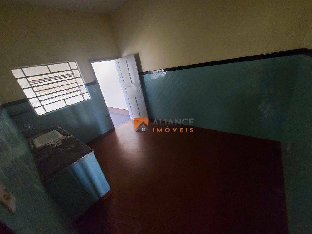 Casa para alugar com 2 quartos, 60m² - Foto 6