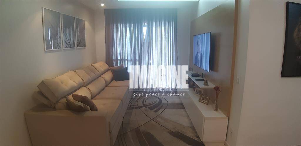 Apartamento à venda com 3 quartos, 98m² - Foto 1