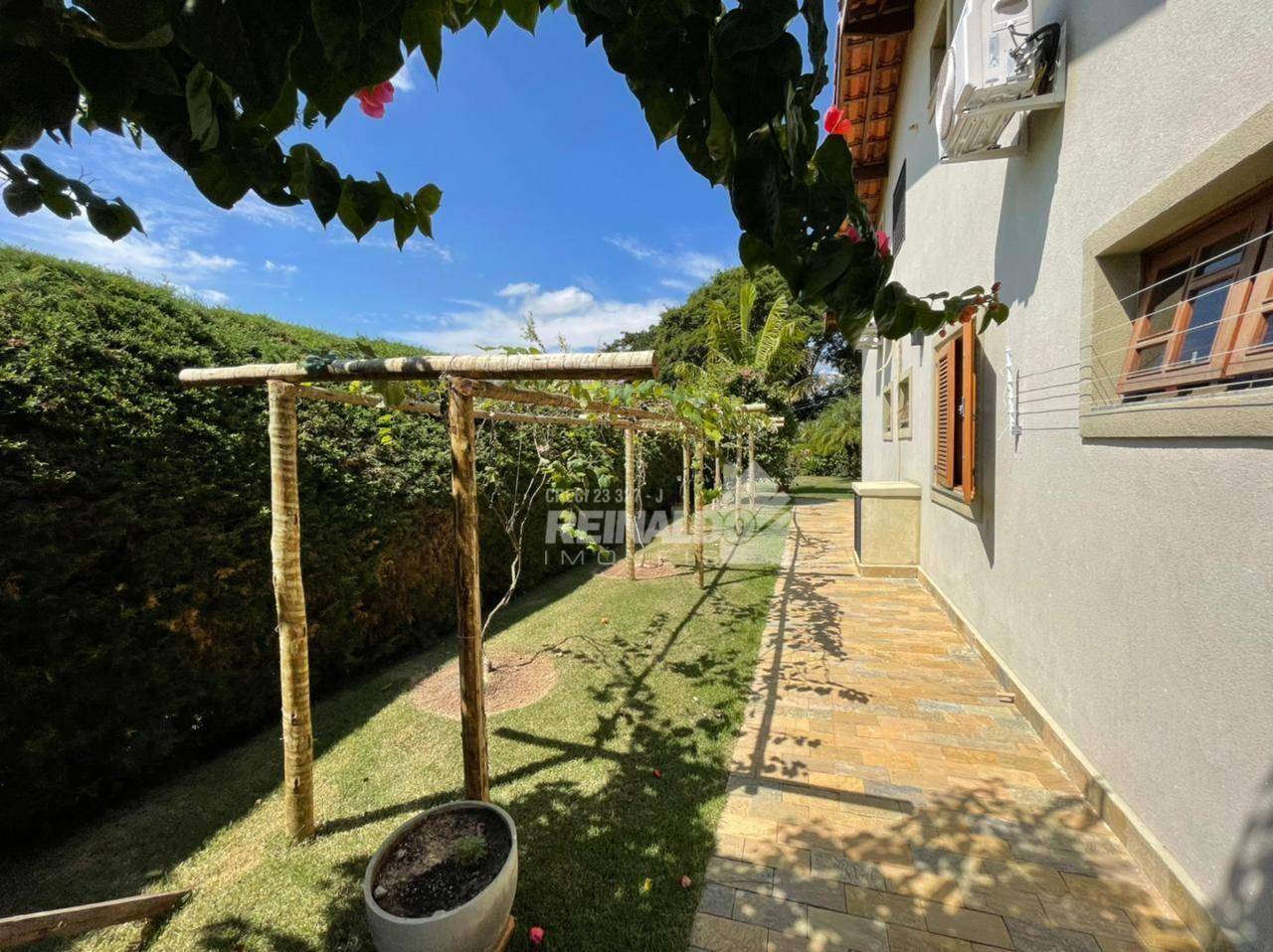 Casa de Condomínio à venda com 5 quartos, 330m² - Foto 38