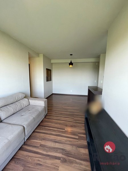 Apartamento à venda com 2 quartos, 61m² - Foto 2