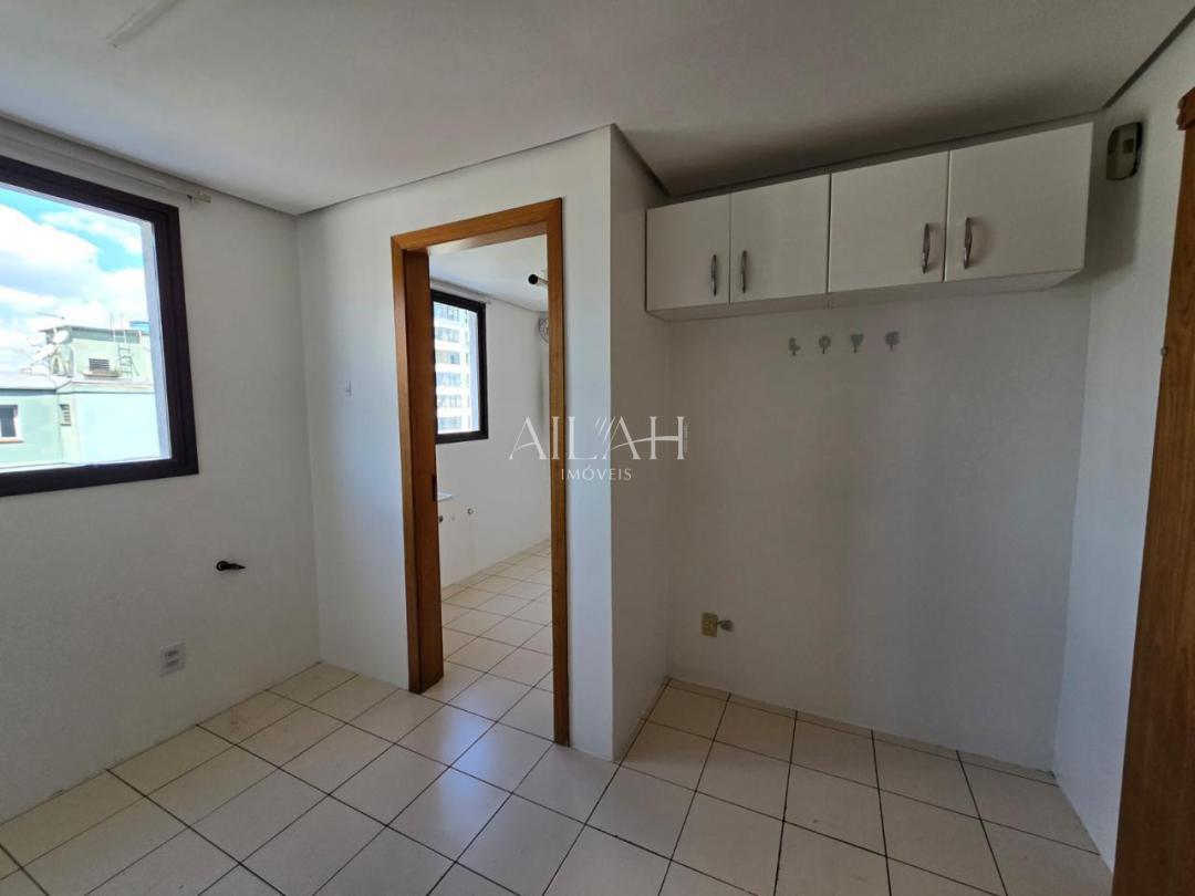 Apartamento à venda com 3 quartos, 105m² - Foto 11