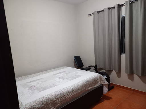 Casa à venda com 3 quartos, 96m² - Foto 4