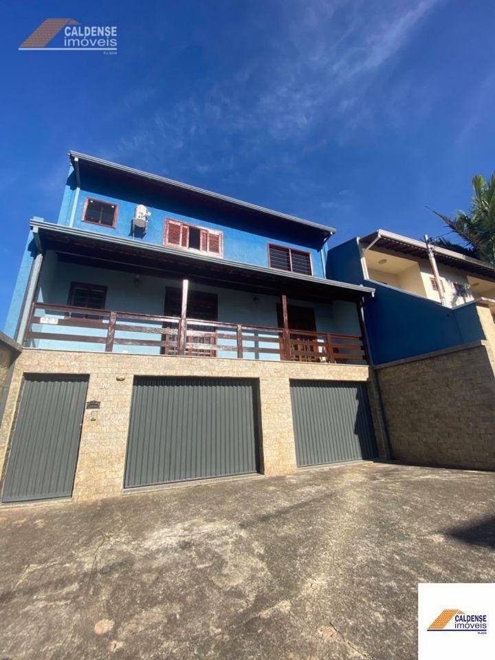 Casa, 3 quartos, 220 m² - Foto 1