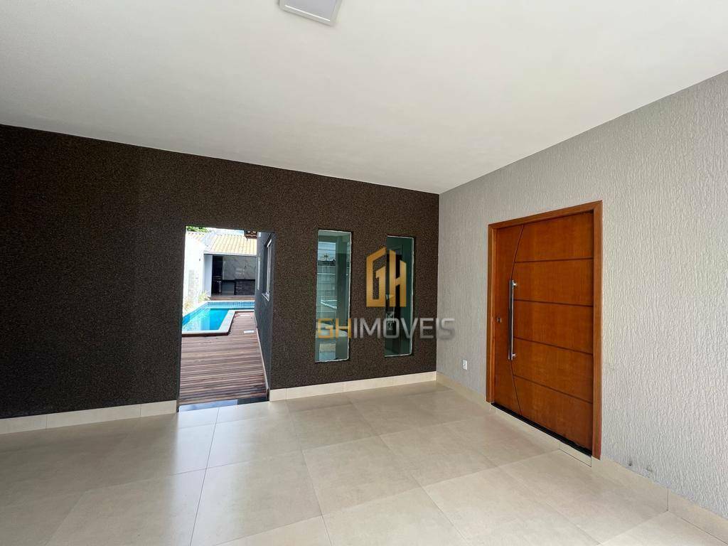 Casa à venda com 3 quartos, 179m² - Foto 2