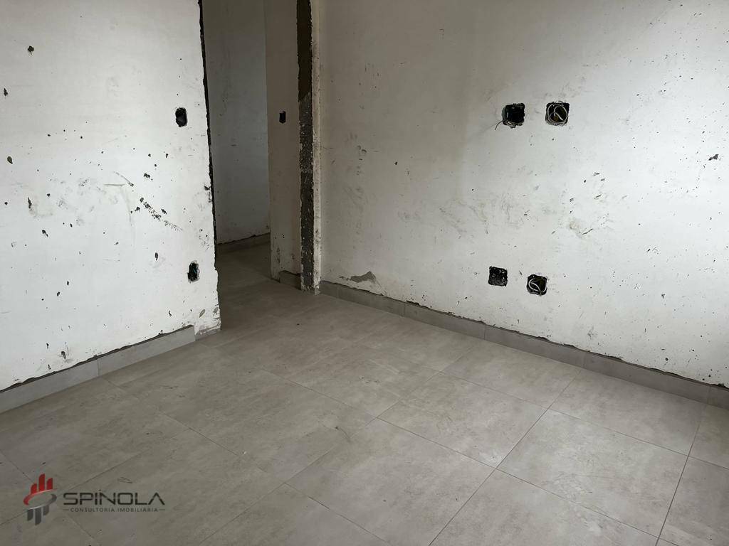 Apartamento à venda com 2 quartos, 68m² - Foto 11