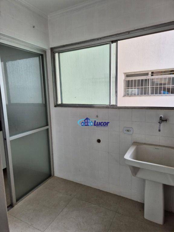 Apartamento para alugar com 3 quartos, 75m² - Foto 16