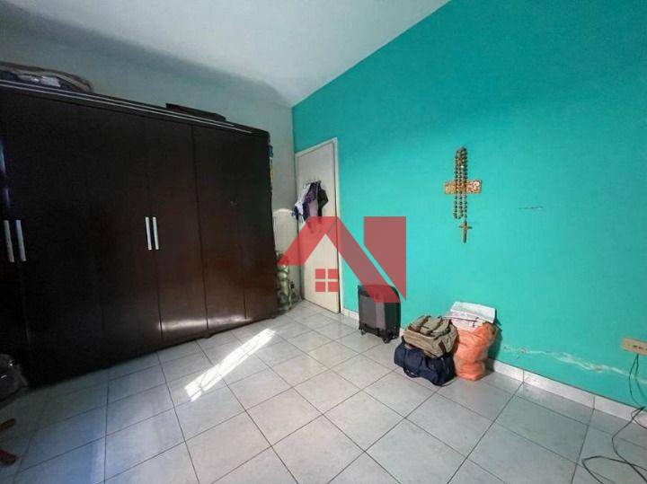 Casa à venda com 4 quartos, 256m² - Foto 4