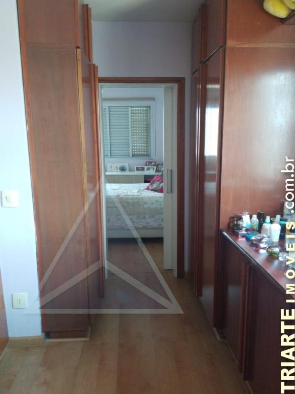 Apartamento à venda com 3 quartos, 75m² - Foto 10