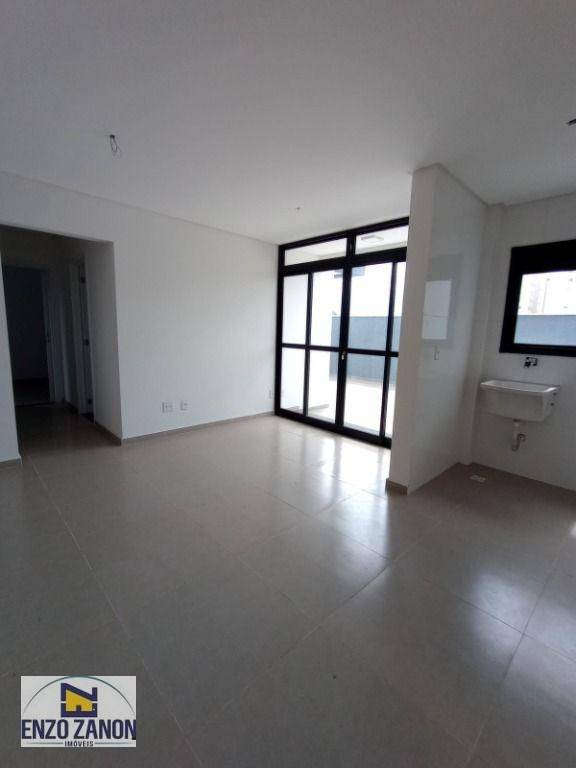 Apartamento à venda com 2 quartos, 103m² - Foto 2