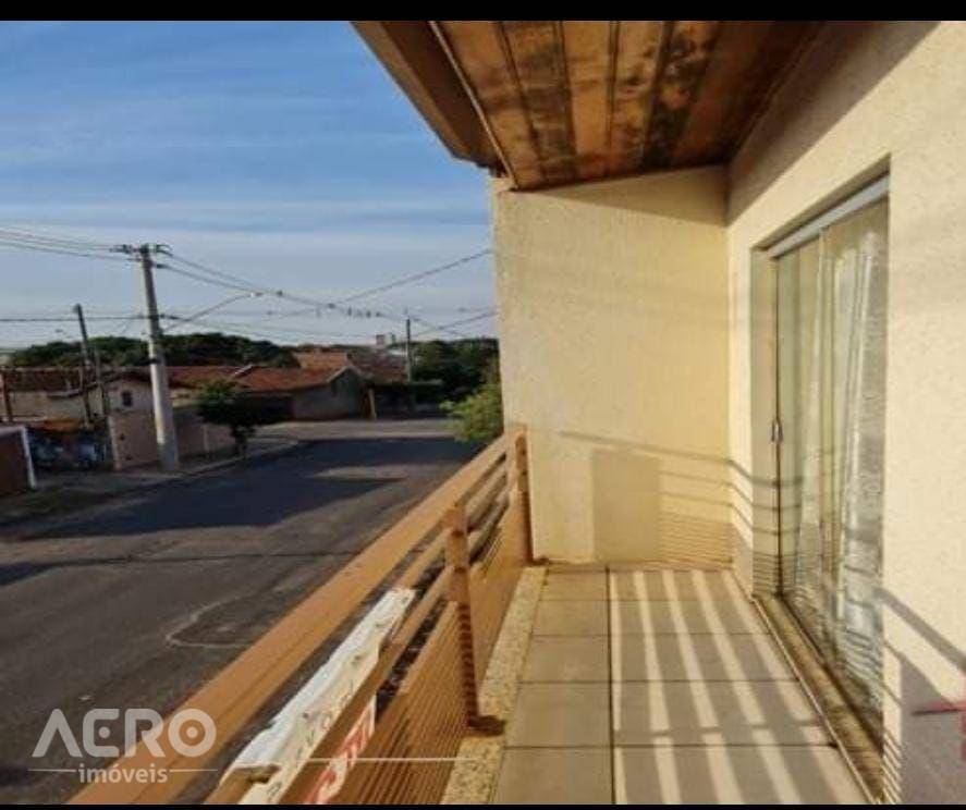 Casa à venda com 3 quartos, 221m² - Foto 14