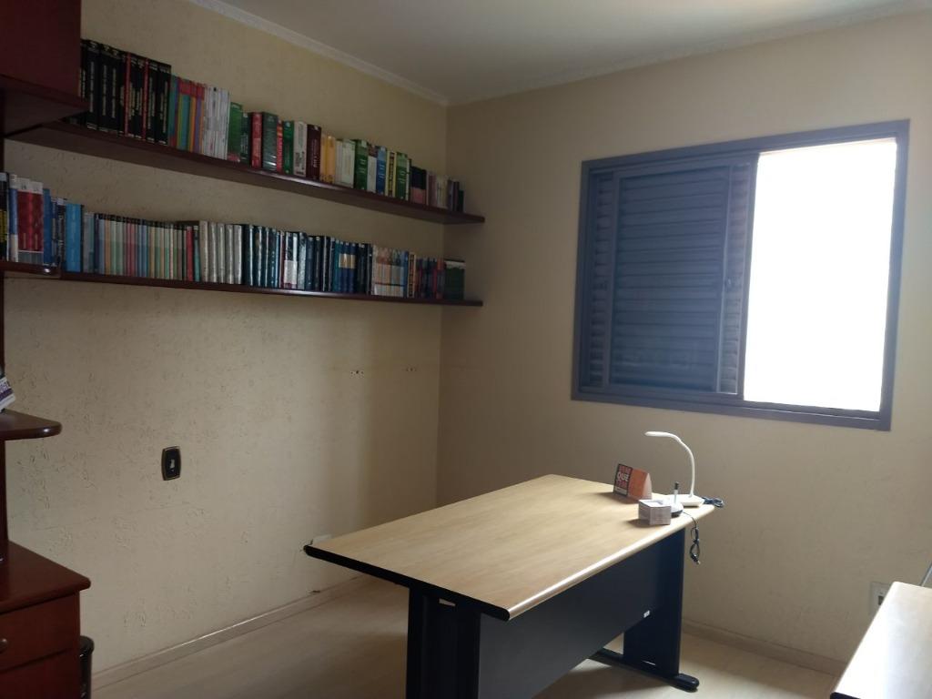 Apartamento à venda com 3 quartos, 167m² - Foto 23