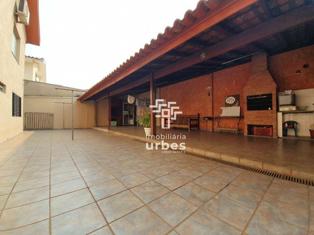 Casa, 4 quartos, 241 m² - Foto 23