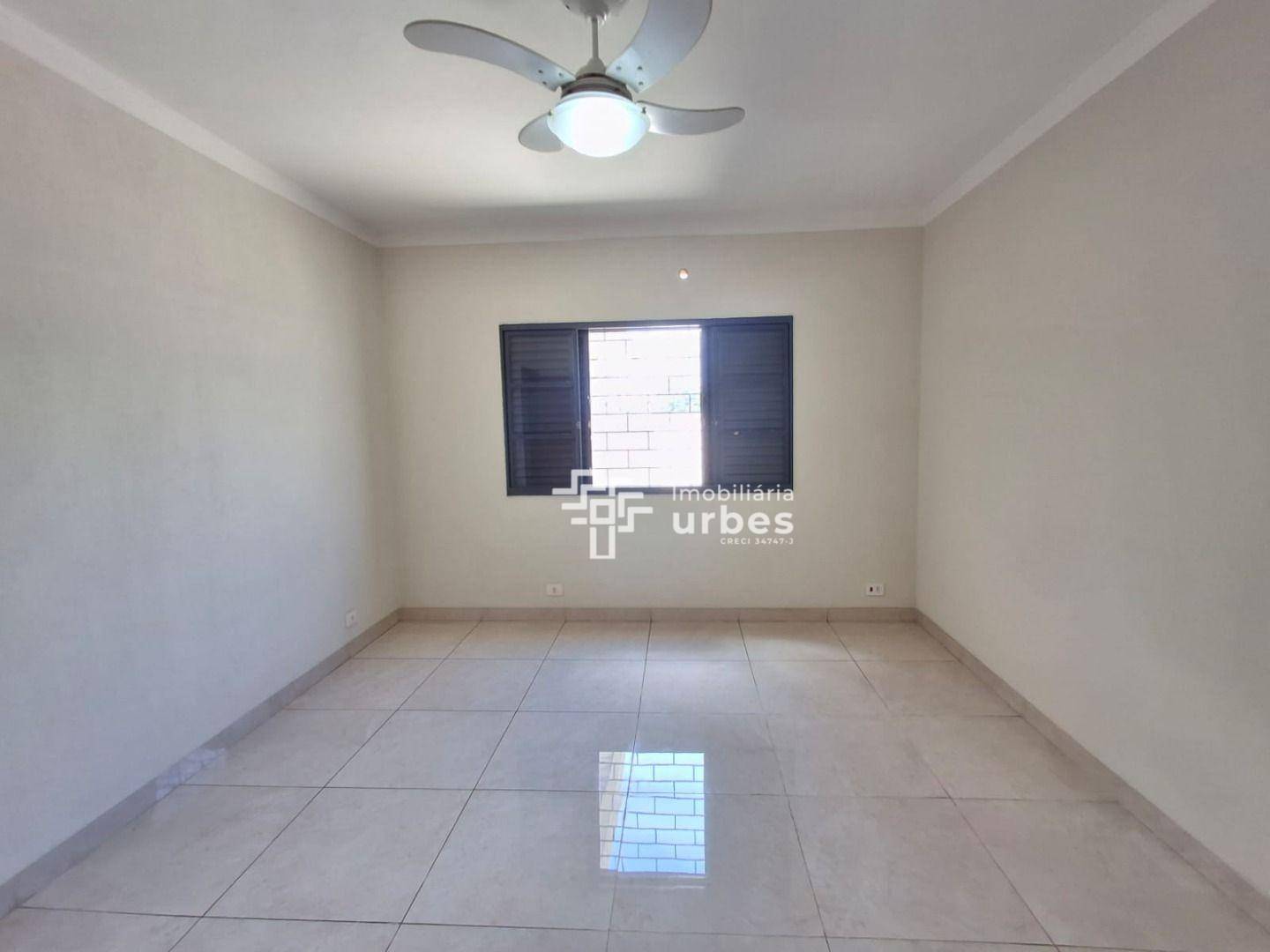 Casa à venda com 3 quartos, 142m² - Foto 11