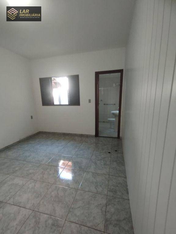 Casa para alugar com 2 quartos, 127m² - Foto 20