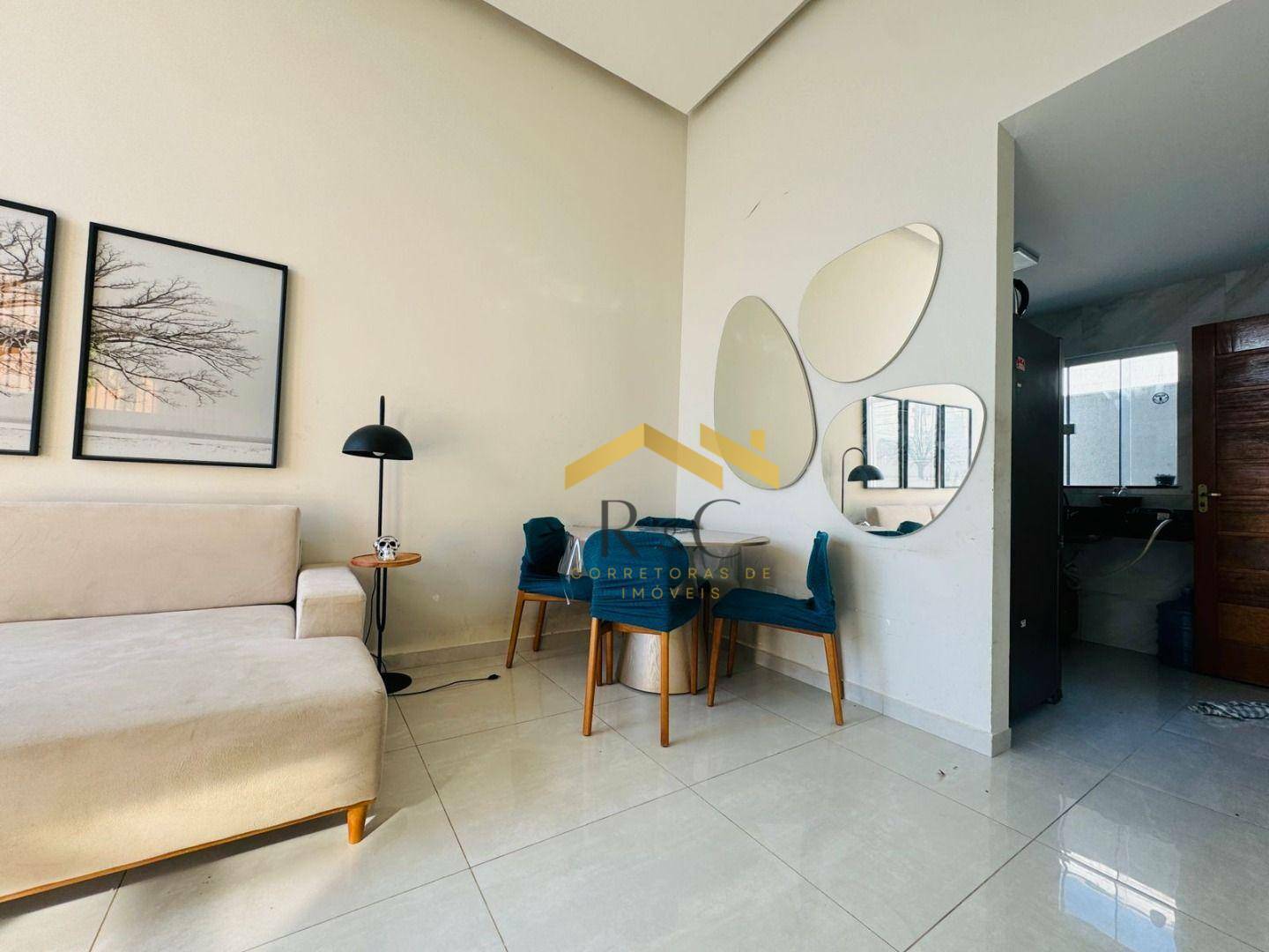 Casa à venda com 3 quartos, 70m² - Foto 8