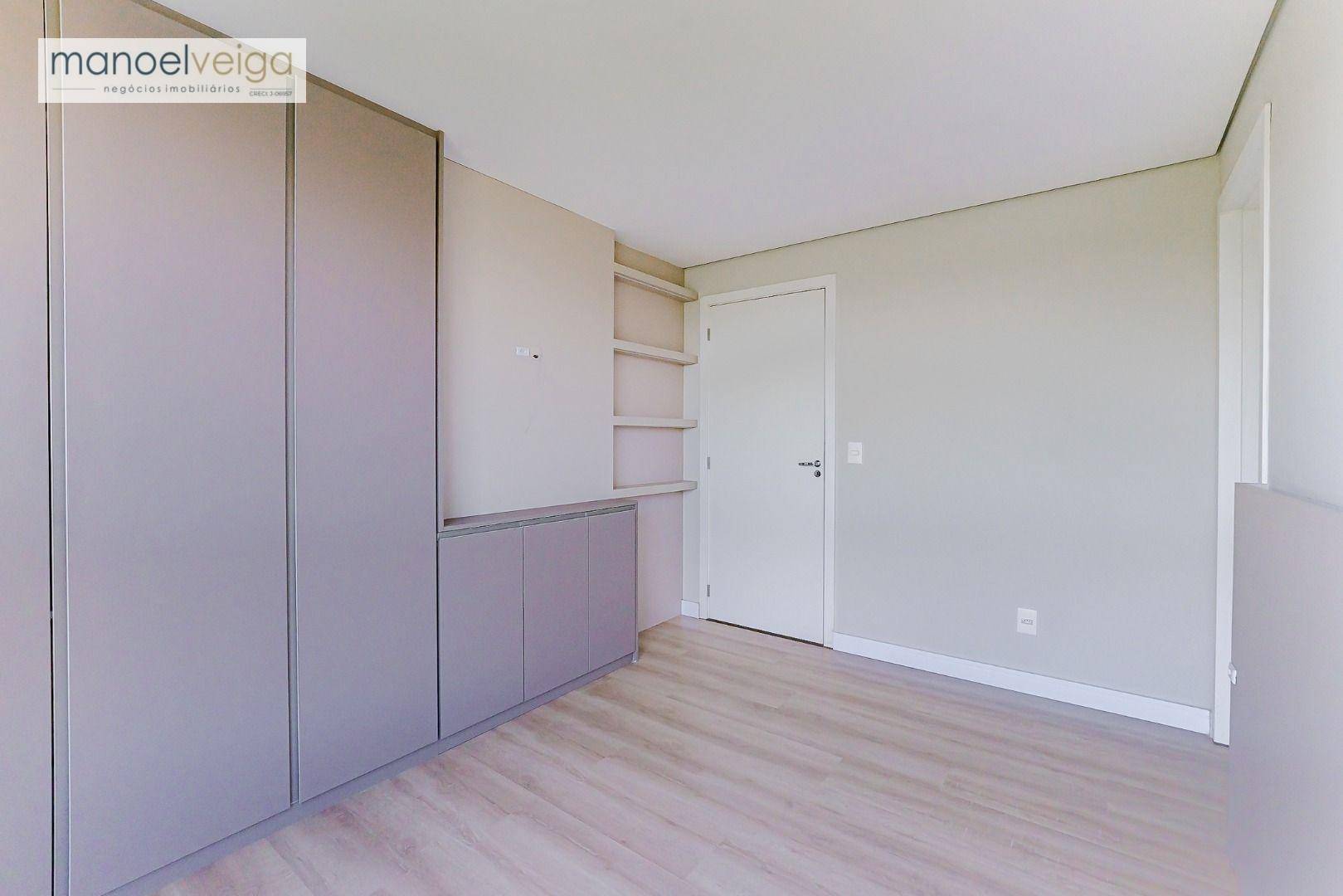 Apartamento à venda com 4 quartos, 151m² - Foto 19