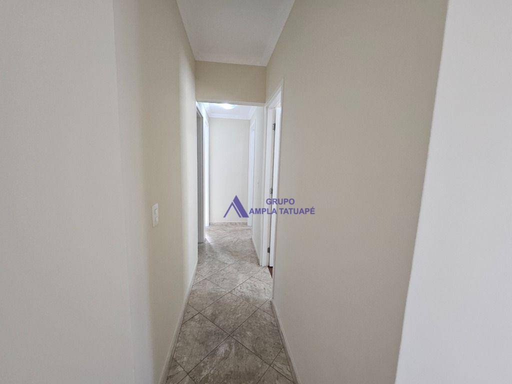 Apartamento para alugar com 3 quartos, 93m² - Foto 13