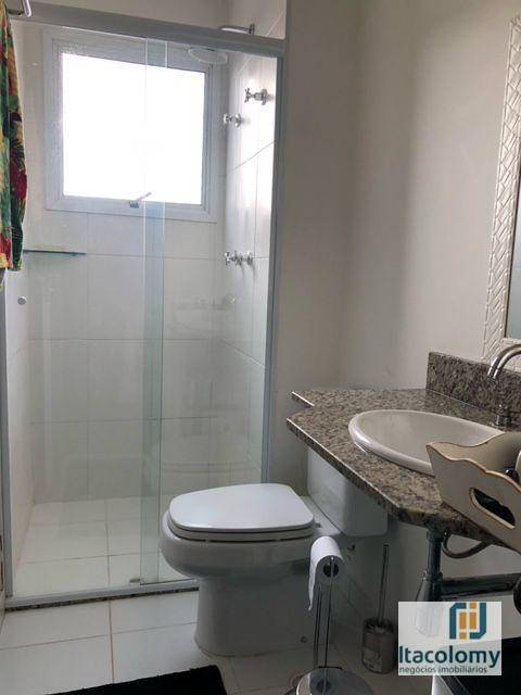 Apartamento para alugar com 2 quartos, 65m² - Foto 11