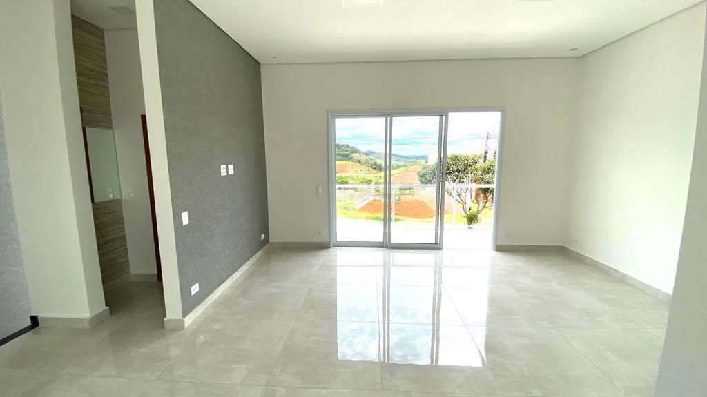 Casa à venda com 3 quartos, 300m² - Foto 9