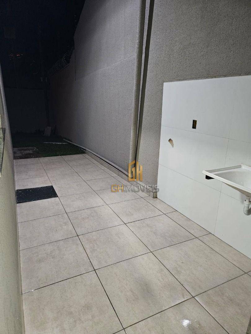 Casa à venda com 3 quartos, 108m² - Foto 12