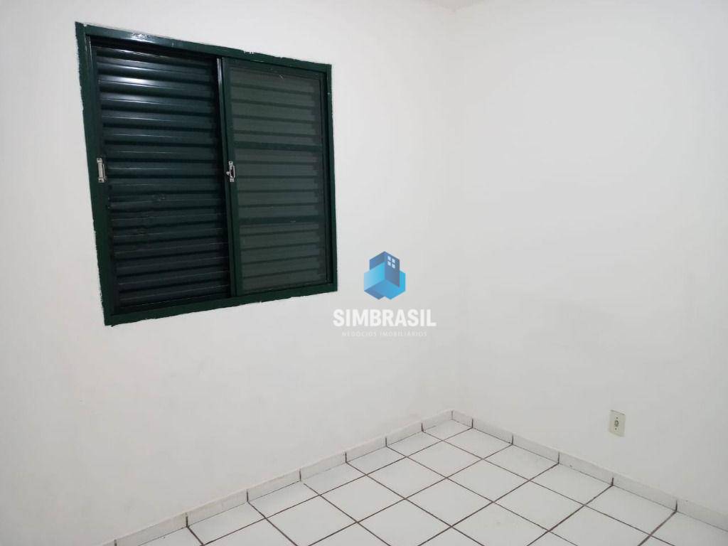 Casa à venda com 2 quartos, 40m² - Foto 1