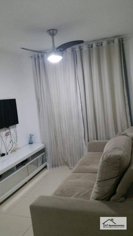 Apartamento à venda com 2 quartos, 55m² - Foto 17