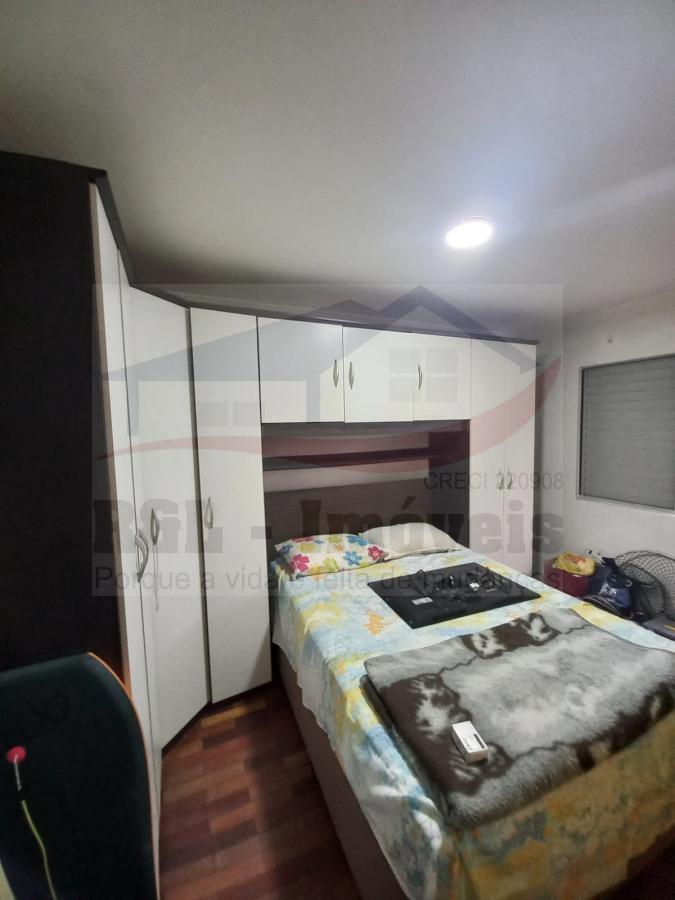 Apartamento à venda com 2 quartos, 63m² - Foto 3