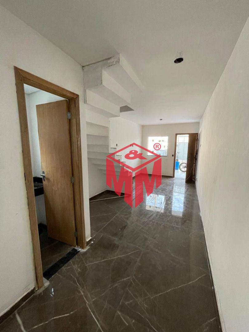 Sobrado à venda com 2 quartos, 80m² - Foto 1