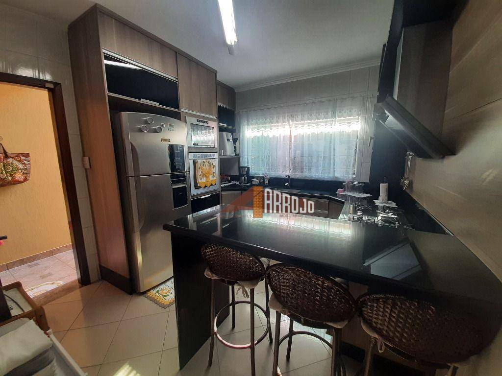 Sobrado à venda com 3 quartos, 124m² - Foto 11