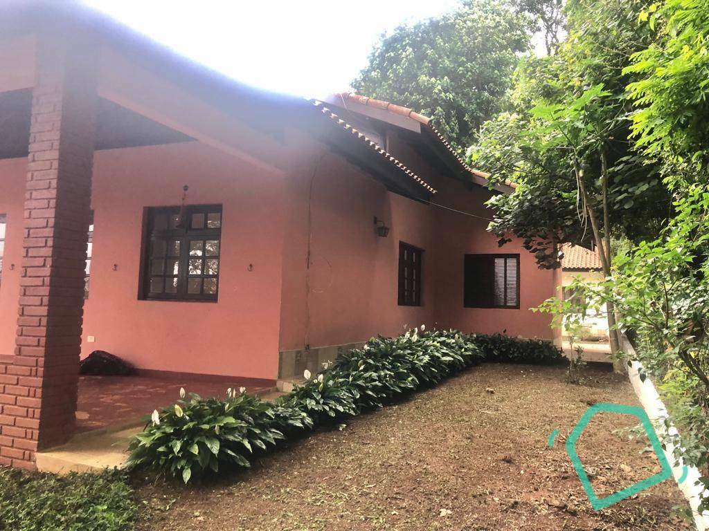 Casa de Condomínio para alugar com 3 quartos, 220m² - Foto 5