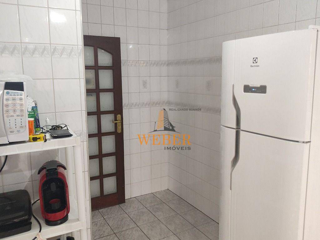 Casa à venda com 2 quartos, 290m² - Foto 25