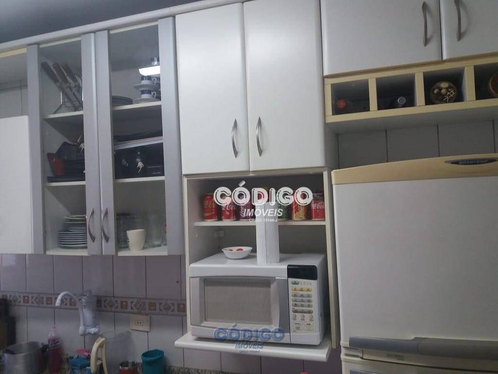 Apartamento à venda com 2 quartos, 74m² - Foto 11