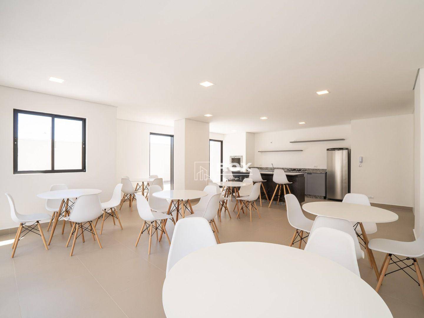 Apartamento à venda com 2 quartos, 58m² - Foto 28