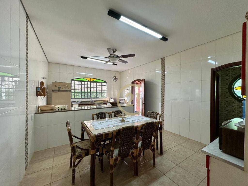 Chácara à venda com 3 quartos, 614m² - Foto 16