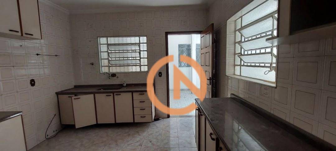 Sobrado à venda e aluguel com 2 quartos, 168m² - Foto 7